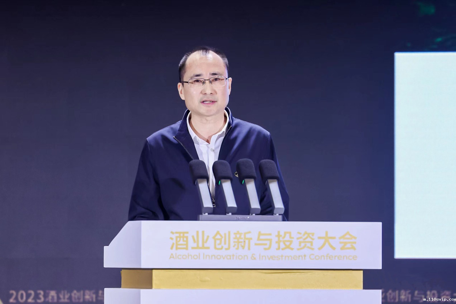 1700804098722067928.jpg 4.jpg