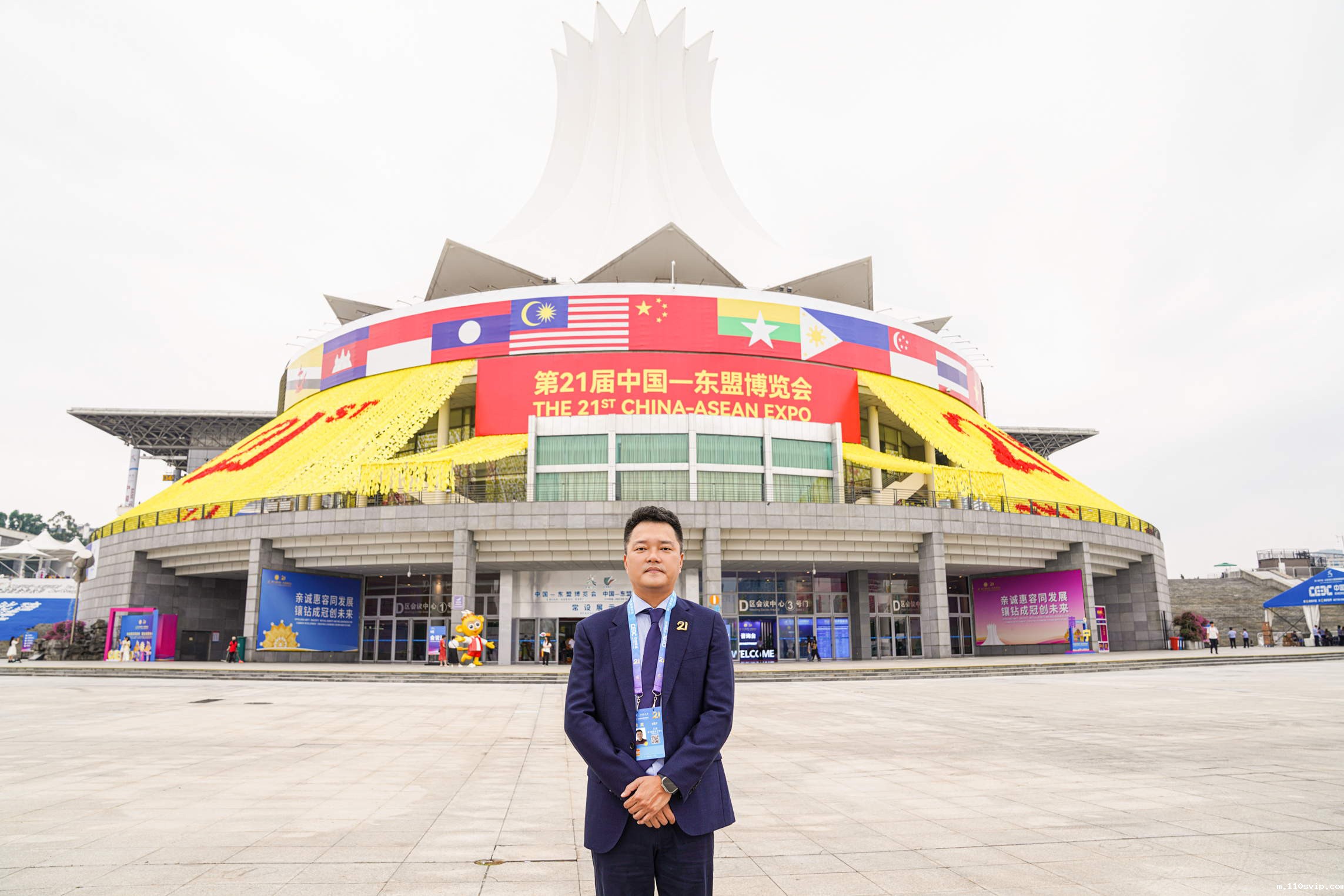 1728970419984022477.jpg 1691727398832_.pic_hd.jpg