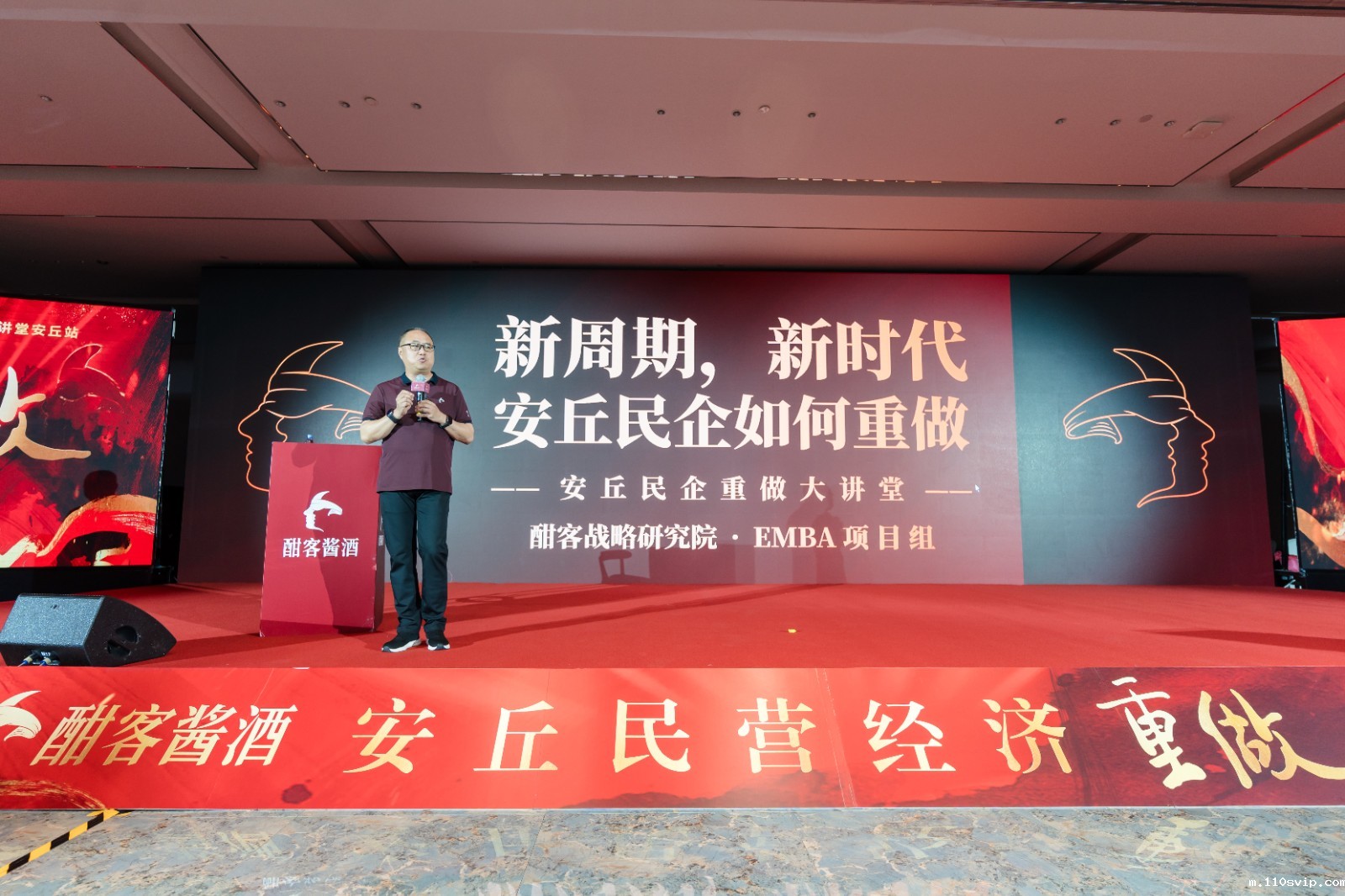 1753067350414067424.jpg BLU07823-910839025.jpg